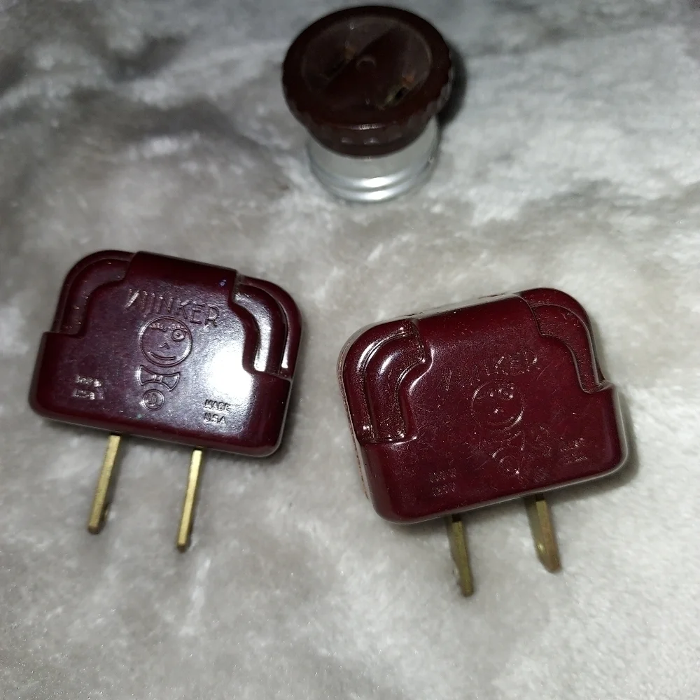 Vintage Bakelite Winker Light Flasher Blinker Art Deco Style Plug